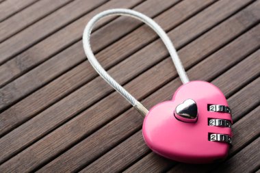 Kalp şeklinde kod kullanım