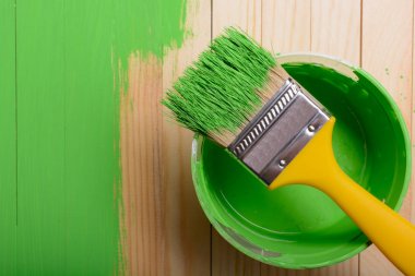 Yeşil Ahşap Çıta üzerinde fırça ile boya: Ana sayfa görünümü