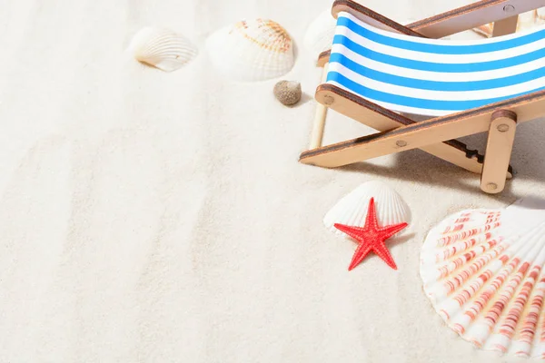 Plaj öğeleri bileşimi