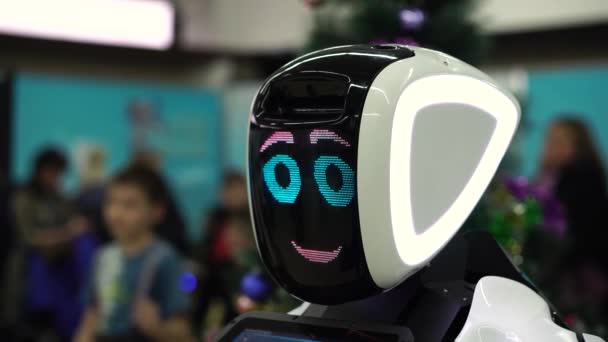 Almetyevsk, Rusia - 18 de enero de 2020: Exposición de robots . — Vídeo de stock