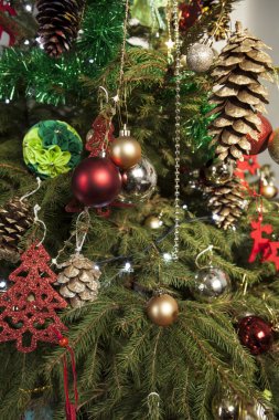 Noel ağacı ve Noel süslemeleri