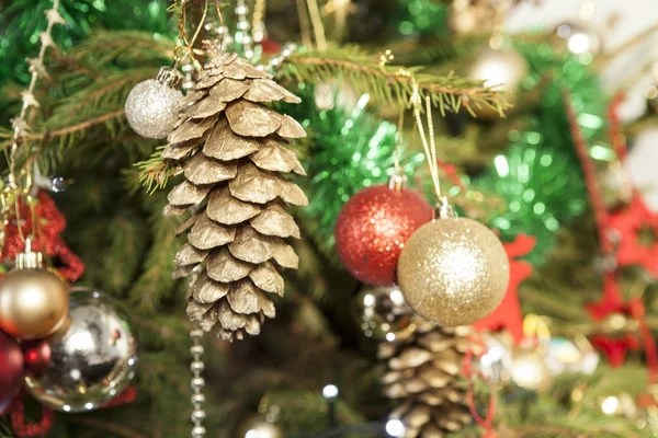 Christmas tree and Christmas decorations — Stock Photo, Image