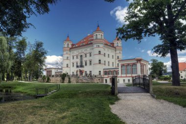 Saray Wojanow tarihi bina. Wojanow aşağı Silezya, Güney-Batı Polonya bir şehirdir