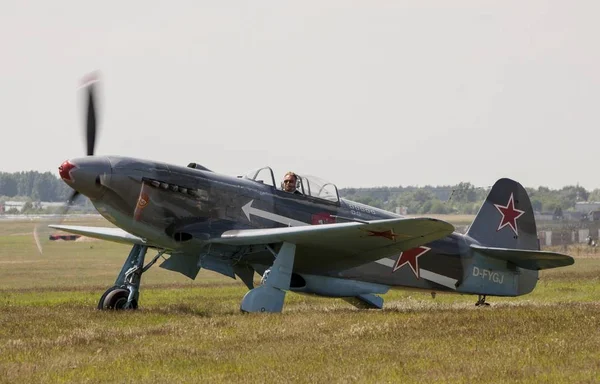 Jakowlew jak-3 war ein sowjetisches Kampfflugzeug aus dem Zweiten Weltkrieg. — Stockfoto
