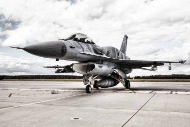 F-16 Savaşan Şahin