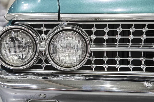 eski ve klasik Amerikan arabası