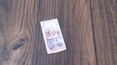 Kimden Hırvatistan Kunası banknotlar.