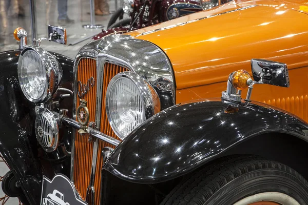 Velho carro Aero em exposição estática na Feira Internacional de Poznan . — Fotografia de Stock