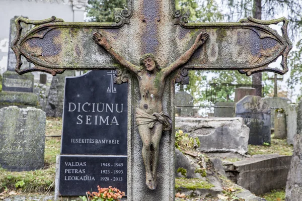 Cemitério Rasos em Vilnius, Lituânia — Fotografia de Stock