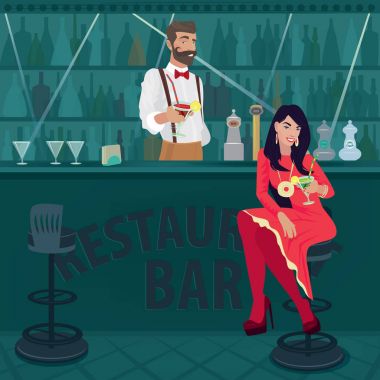Kız ve barmen farklı kokteyller sunar