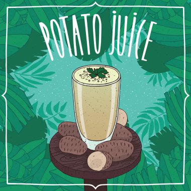 Kök sebzeler ile sağlıklı taze patates suyu