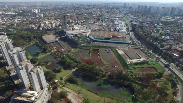 Aerial view Ribeirao Preto city park, Art's park. August, 2016. — Stock Video