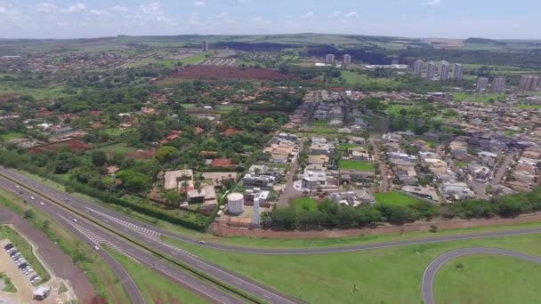 Imágenes aéreas Zona Sur en la ciudad de Ribeirao Preto, Sao Paulo, Brasil — Vídeos de Stock