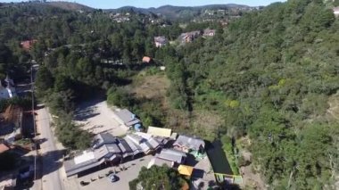 Hava Campos şehir görünümünü Jordao yapmak. Önemli turizm sitesi. Ekim, 2016.