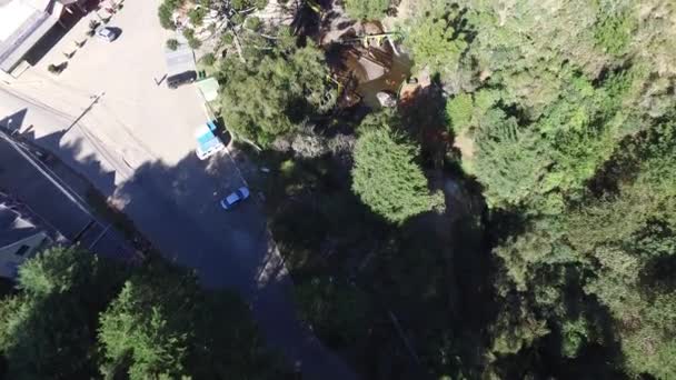 Vista aérea da cidade de Campos do Jordao. Local turístico importante. Outubro de 2016 . — Vídeo de Stock