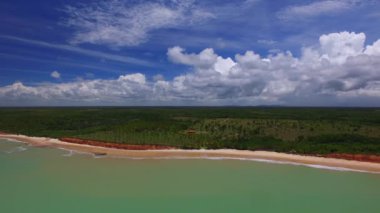 Cahy beach, Discovery Coast Bahia Brezilya, Barra'da havadan görünümü var. Şubat, 2017.