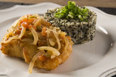 Balık biftek sosu ve cuxa pirinç