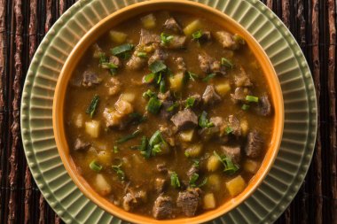 Rustik güveç etli maniocs