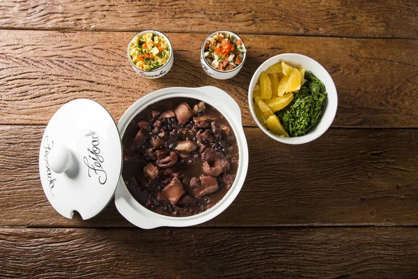 Alimentos brasileiros Feijoada . — Fotografia de Stock