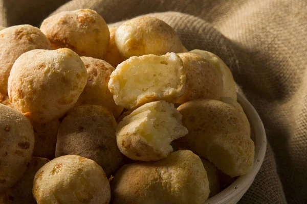 치즈의 빵 브라질 전통 음식 — 스톡 사진