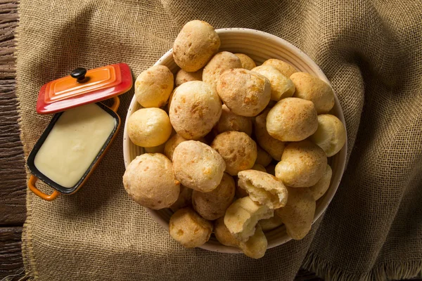 Pan de queso. Comida tradicional brasileña —  Fotos de Stock