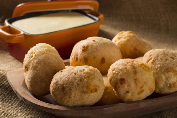 Pan de queso. Comida tradicional brasileña —  Fotos de Stock