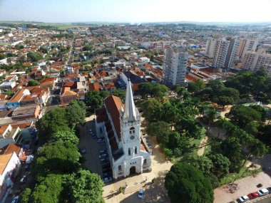 Kilise Nossa Senhora Aparecida Sertaozinho içinde havadan görünümü