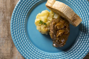 Fileto Mignon saut patates ile. Tutku meyve soslu Biftek Beef.