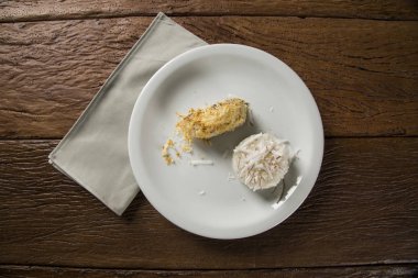 Hindistan cevizi pirinç mezgit fileto