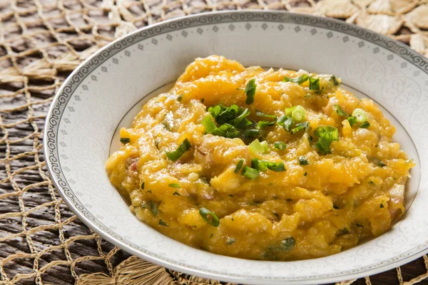 Purê de sopa de abóbora no prato - Quibebe . — Fotografia de Stock