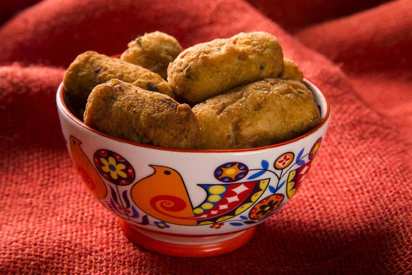 Cod 油条，传统西班牙小吃 Bunuelos de Bacalao — 图库照片