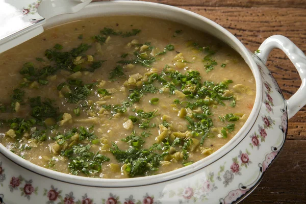 Sopa de caranguejo servido em uma tigela — Fotografia de Stock