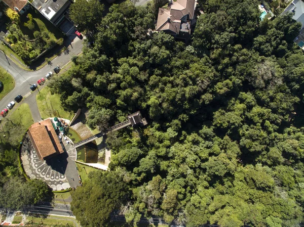 Curitiba, widok z lotu ptaka Bosque do Alemao Park. Parana – Brazylia. Lipca 2017 — Zdjęcie stockowe