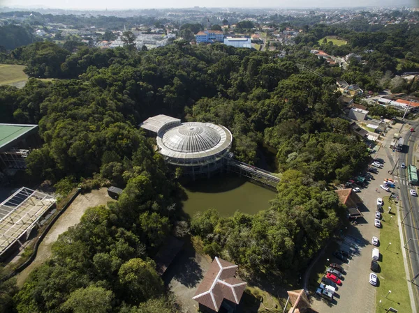Opera de bitkilerinden, kültür ve doğa aynı yerde, traditiona