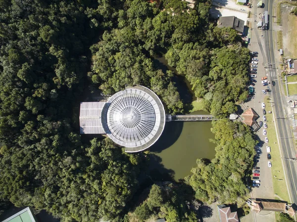 Opera de bitkilerinden, kültür ve doğa aynı yerde, şehir Curitiba, Parana, Brezilya, Temmuz, 2017 durumunu geleneksel turizm nokta.