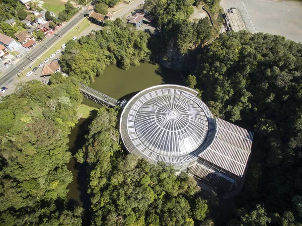 Opera de bitkilerinden, kültür ve doğa aynı yerde, şehir Curitiba, Parana, Brezilya, Temmuz, 2017 durumunu geleneksel turizm nokta.