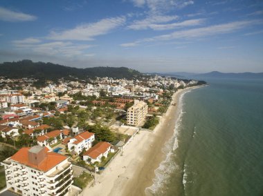 Florianopolis, Brezilya Canavieiras plaj havadan görünümü. Temmuz, 2017