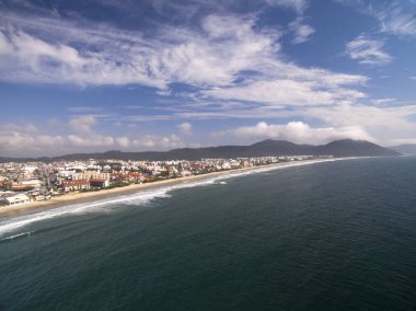 Florianopolis, Brezilya Ingleses plaj havadan görünümü. Temmuz, 2017.