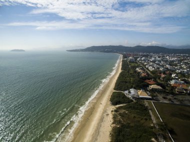Florianopolis, Brezilya Jurere plaj havadan görünümü. Temmuz, 2017.