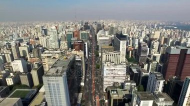 Sao Paulo, Brezilya, Ağustos, 2017. Paulista Avenue, Sao Paulo şehrinde havadan görünümü. 