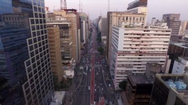 Sao Paulo, Brezilya, Ağustos, 2017. Paulista Avenue, Sao Paulo şehrinde havadan görünümü. 
