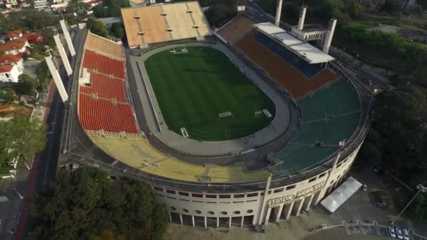 Sao Paulo, SP, Brazil, August, 2017. Aerial view of the Municipal Stadium of Pacaembu, called Paulo Machado de Carvalho, where the Football Museum is located, in Charles Miller Square, Sao Paulo — Stock Video