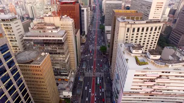 Sao Paulo, Brésil, août 2017. Vue aérienne sur l'avenue Paulista, à Sao Paulo . — Video