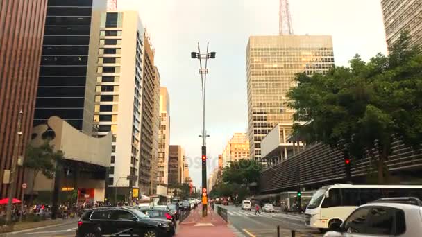 Idő telik el, az avenida Paulista avenue, Sao Paulo, Brazília. Rush hour-az augusztus, 2017. — Stock videók
