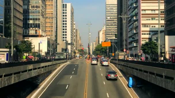 Idő telik el, az avenida Paulista avenue, Sao Paulo, Brazília. Rush hour-az augusztus, 2017. — Stock videók