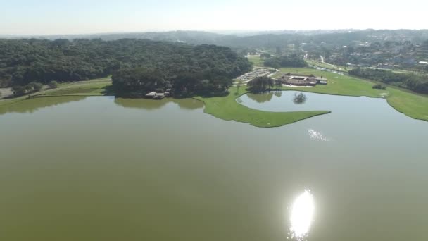 Curitiba, Paraná, Brasil - julho de 2017: Vista aérea Parque Barigui . — Vídeo de Stock