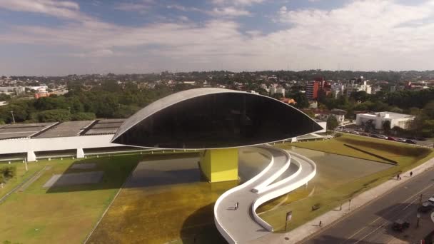 CURITIBA, PARANA / BRAZIL - July 2017: Aerial view Oscar Niemeyer Museum, Mon . — стоковое видео
