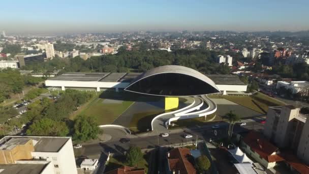 쿠리 티 바, 파라 나/브라질-7 월 2017: 공중 보기 오스카 Niemeyer 박물관, 월. — 비디오