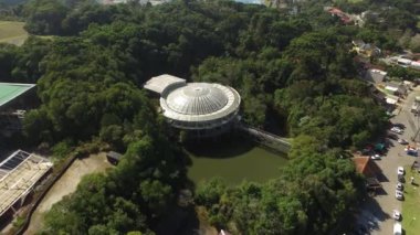 Havadan görünümü Opera de bitkilerinden, kültür ve doğa aynı yerde, şehir Curitiba, Parana, Brezilya, Temmuz, 2017 durumunu geleneksel turizm nokta. 