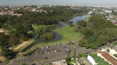 Havadan görünümü Sao Lourenco Park - Curitiba kentsel park 